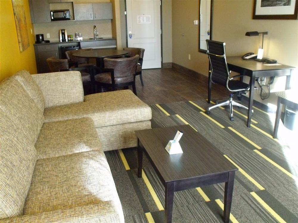 Best Western Plus Emerald Inn & Suites Garden City Værelse billede