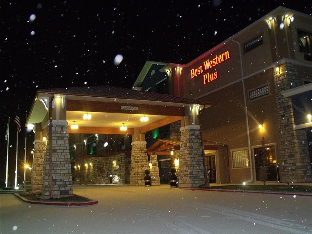 Best Western Plus Emerald Inn & Suites Garden City Eksteriør billede