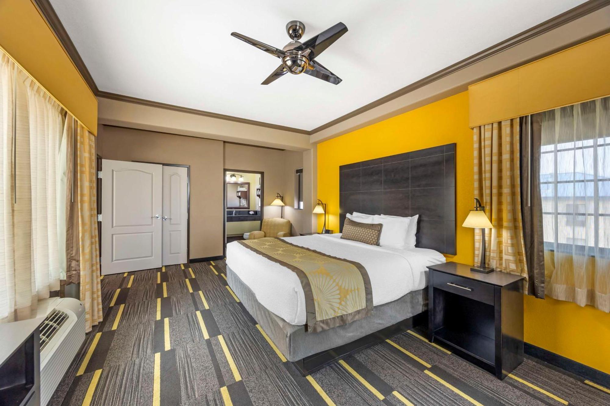 Best Western Plus Emerald Inn & Suites Garden City Eksteriør billede