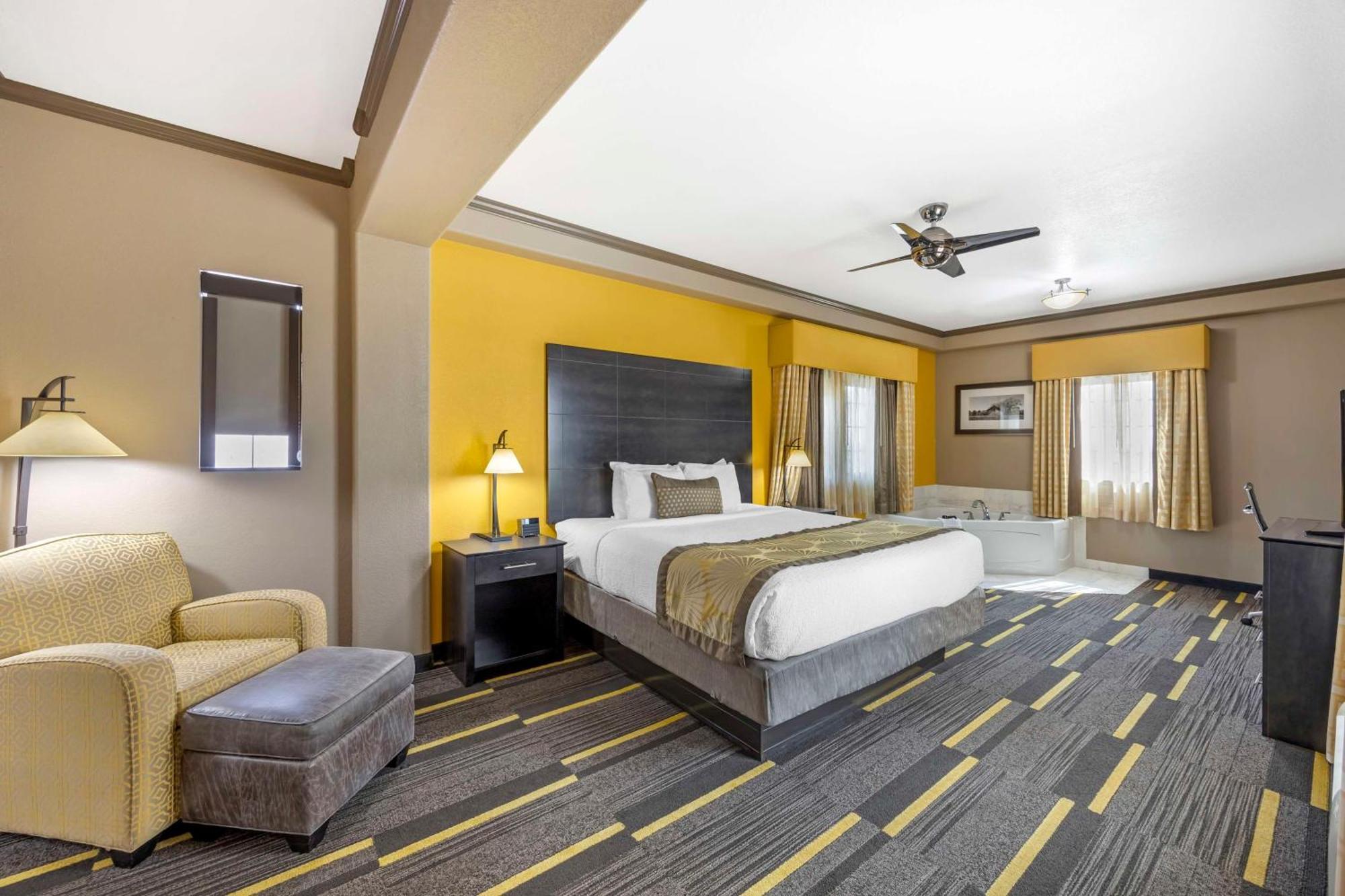 Best Western Plus Emerald Inn & Suites Garden City Eksteriør billede
