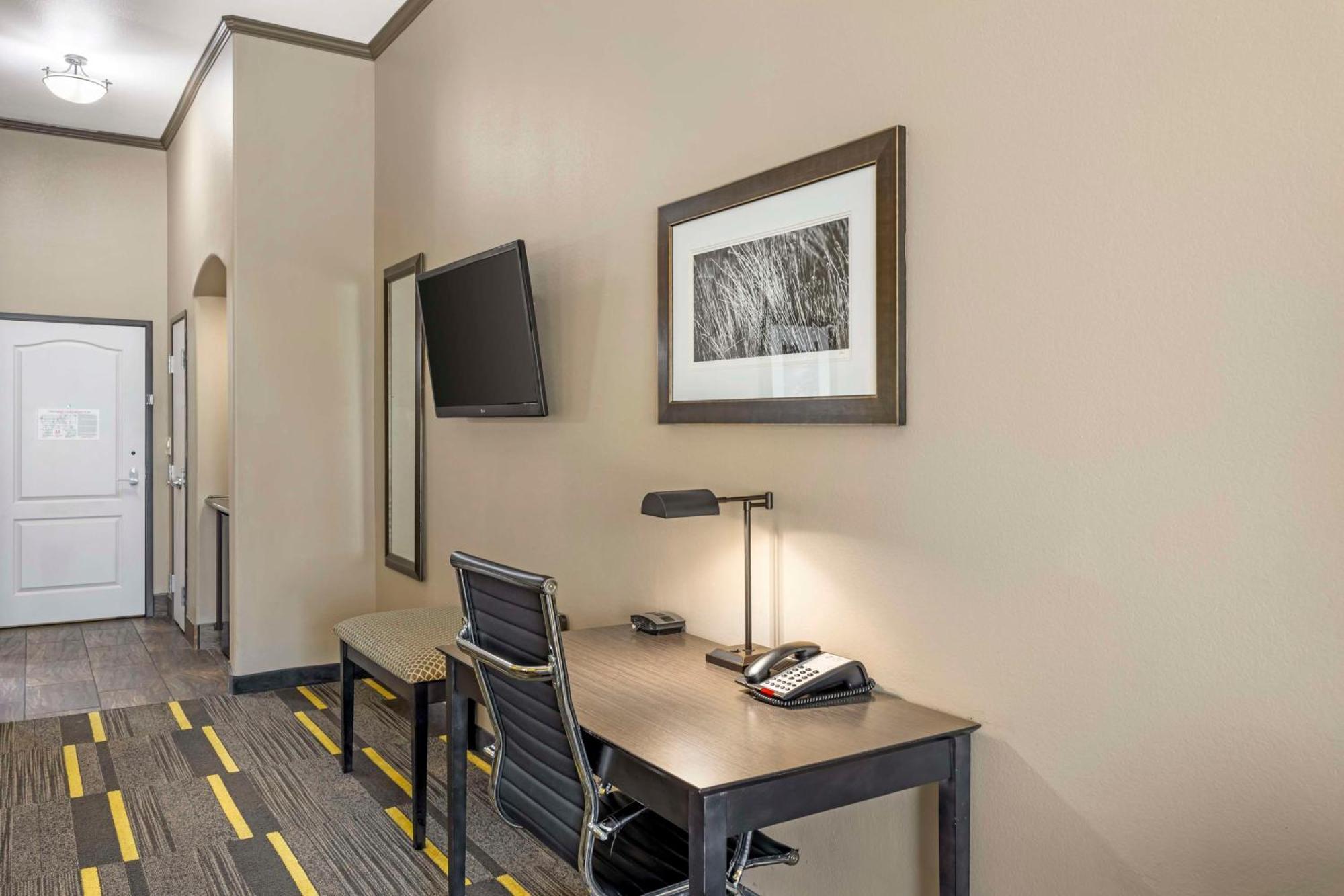 Best Western Plus Emerald Inn & Suites Garden City Eksteriør billede