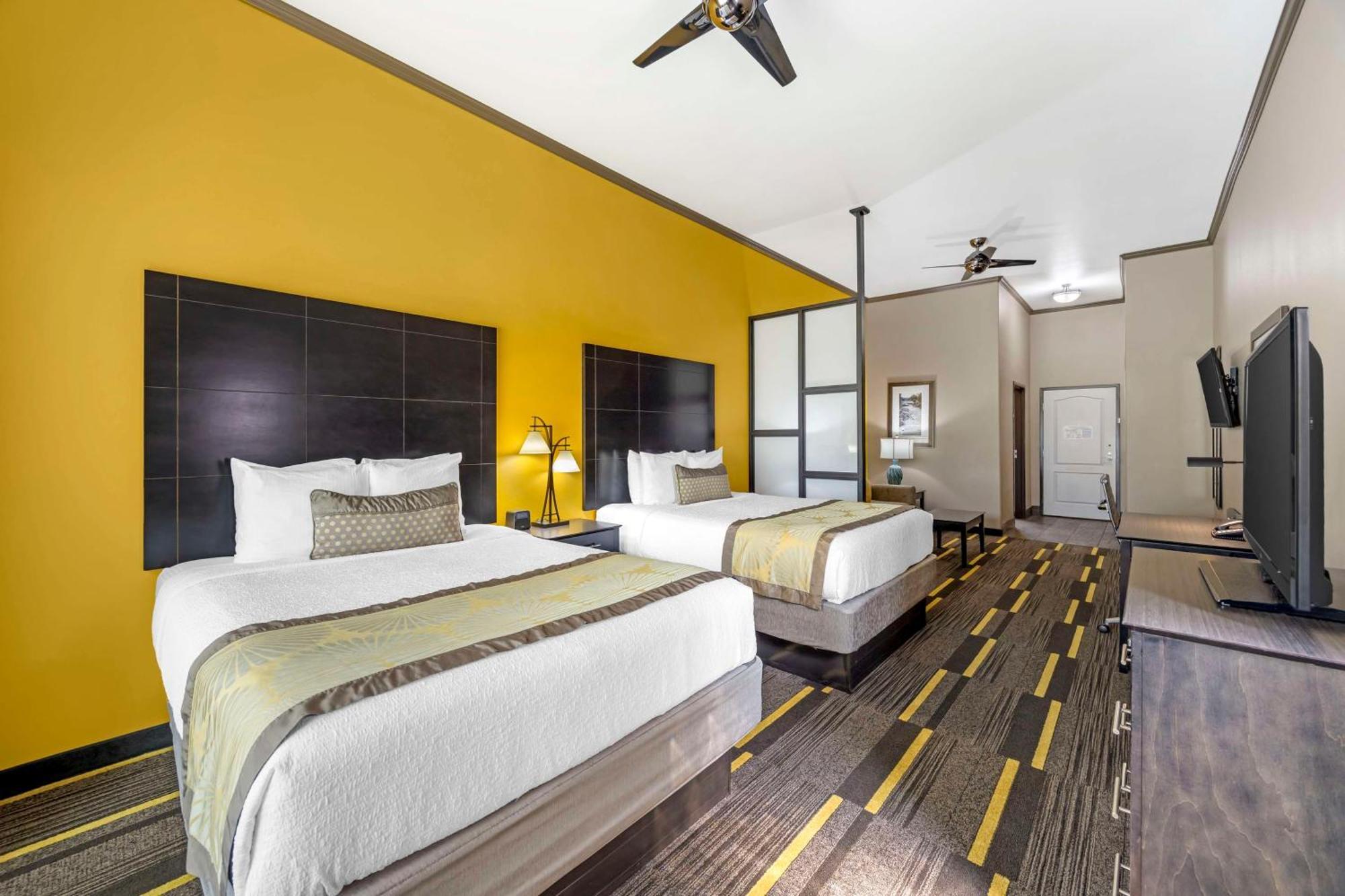 Best Western Plus Emerald Inn & Suites Garden City Eksteriør billede