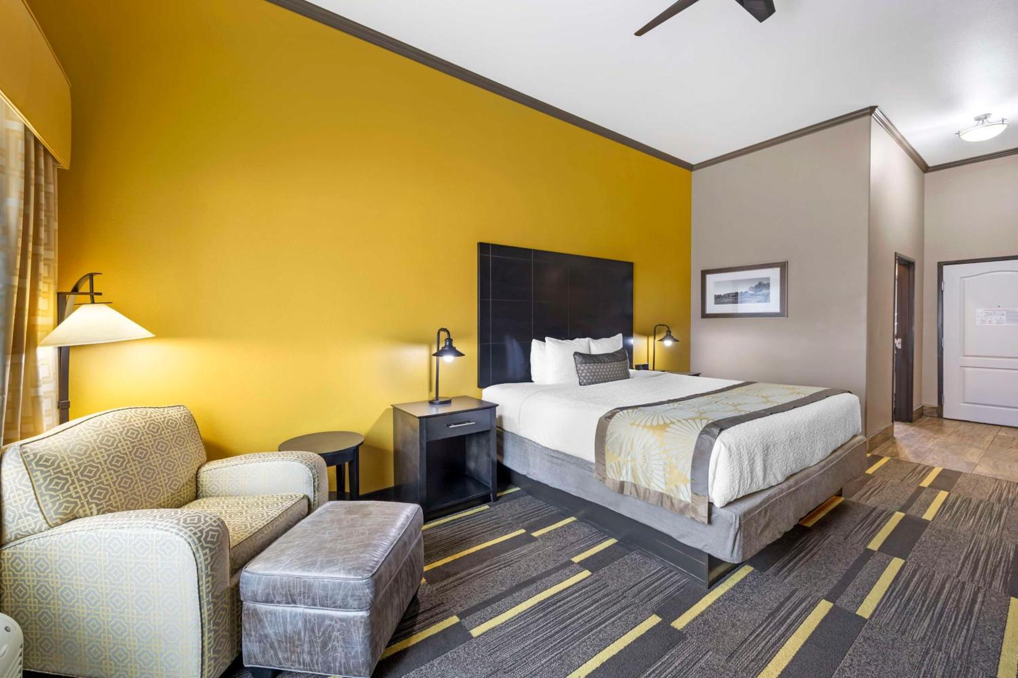 Best Western Plus Emerald Inn & Suites Garden City Eksteriør billede