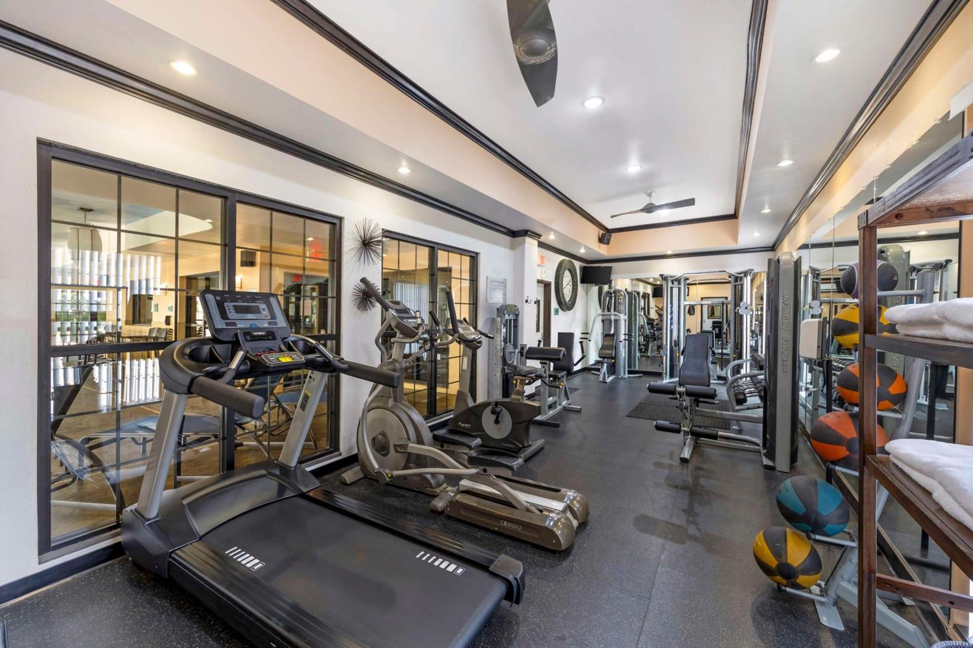 Best Western Plus Emerald Inn & Suites Garden City Eksteriør billede
