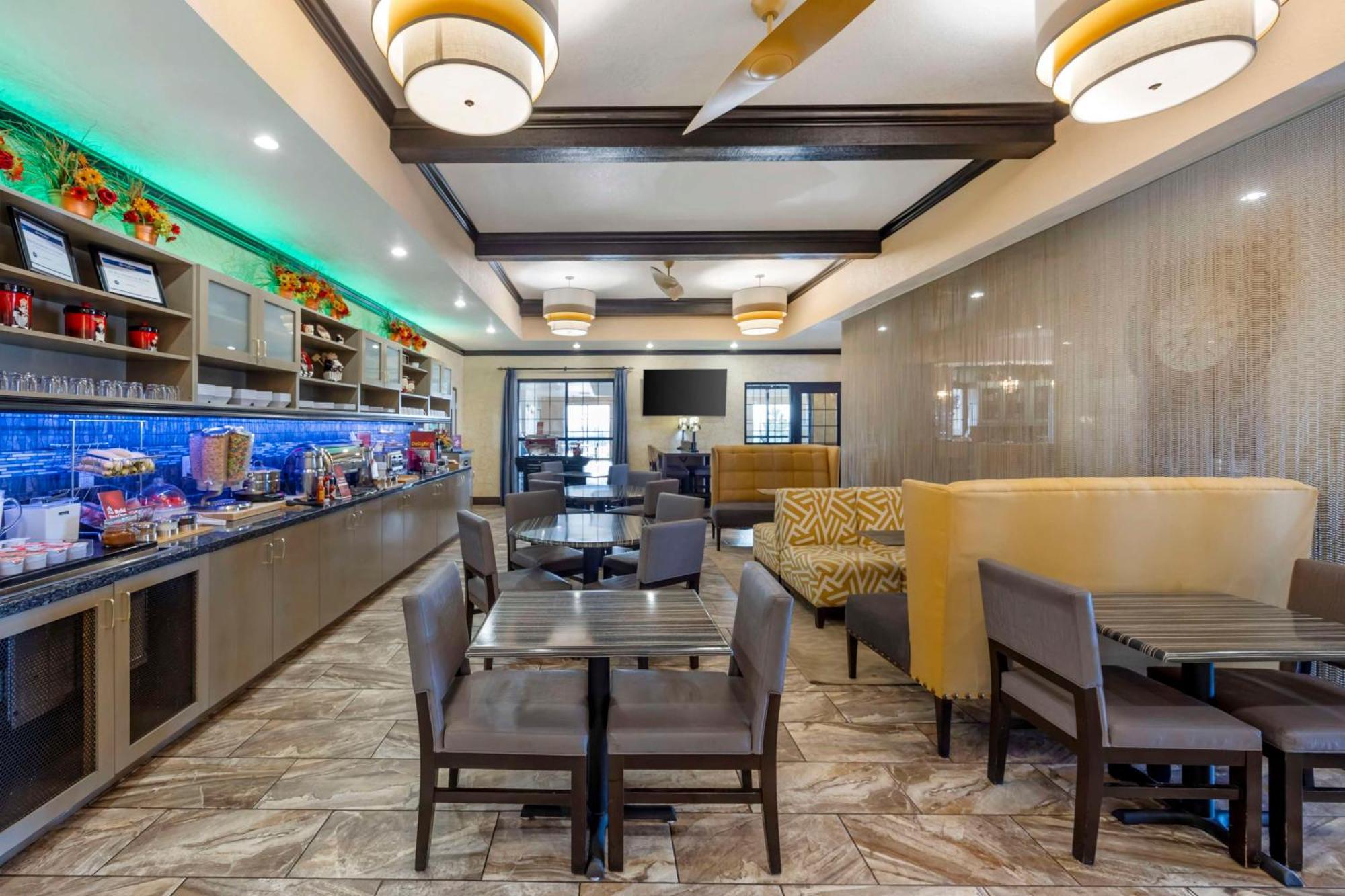 Best Western Plus Emerald Inn & Suites Garden City Eksteriør billede