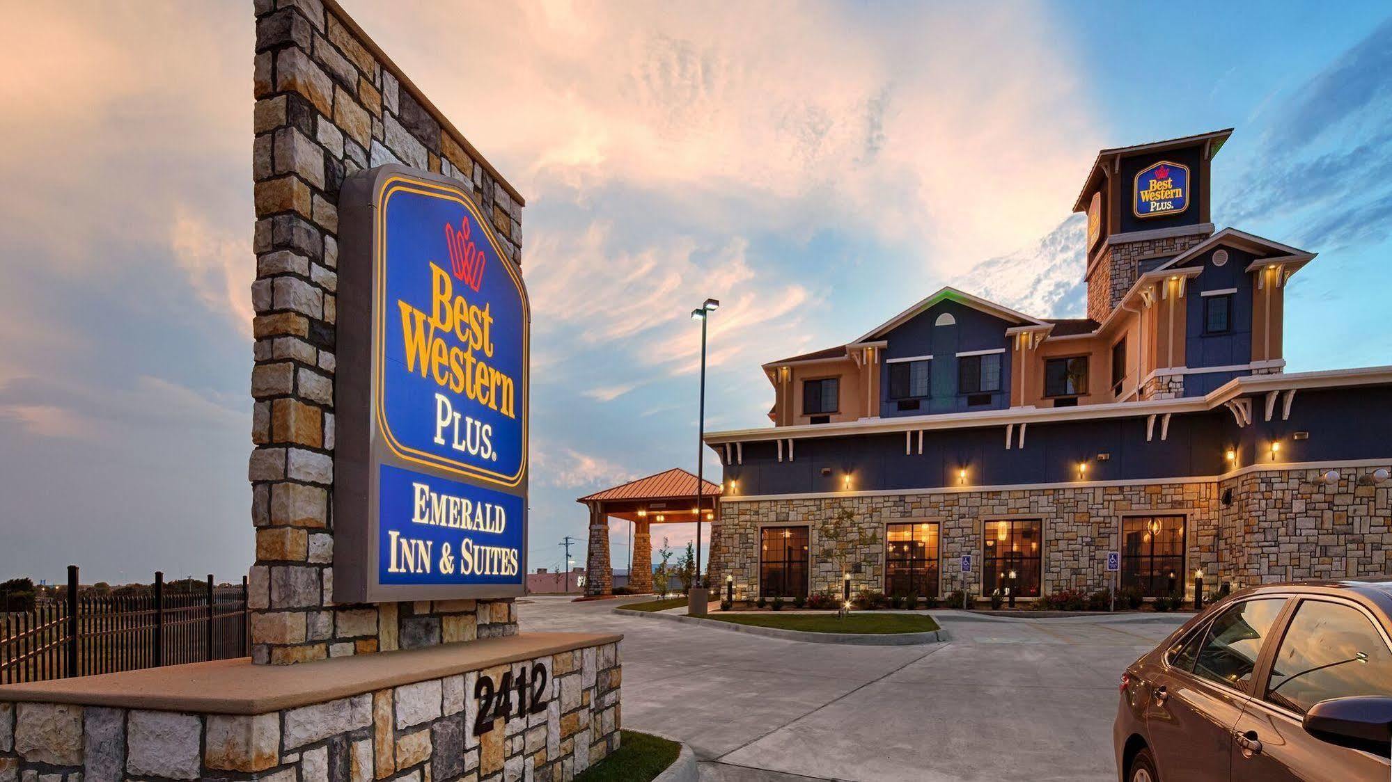Best Western Plus Emerald Inn & Suites Garden City Eksteriør billede